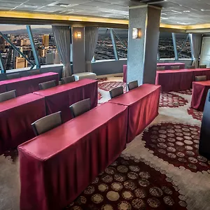 The Strat Hotel, Casino & Tower Θέρετρο