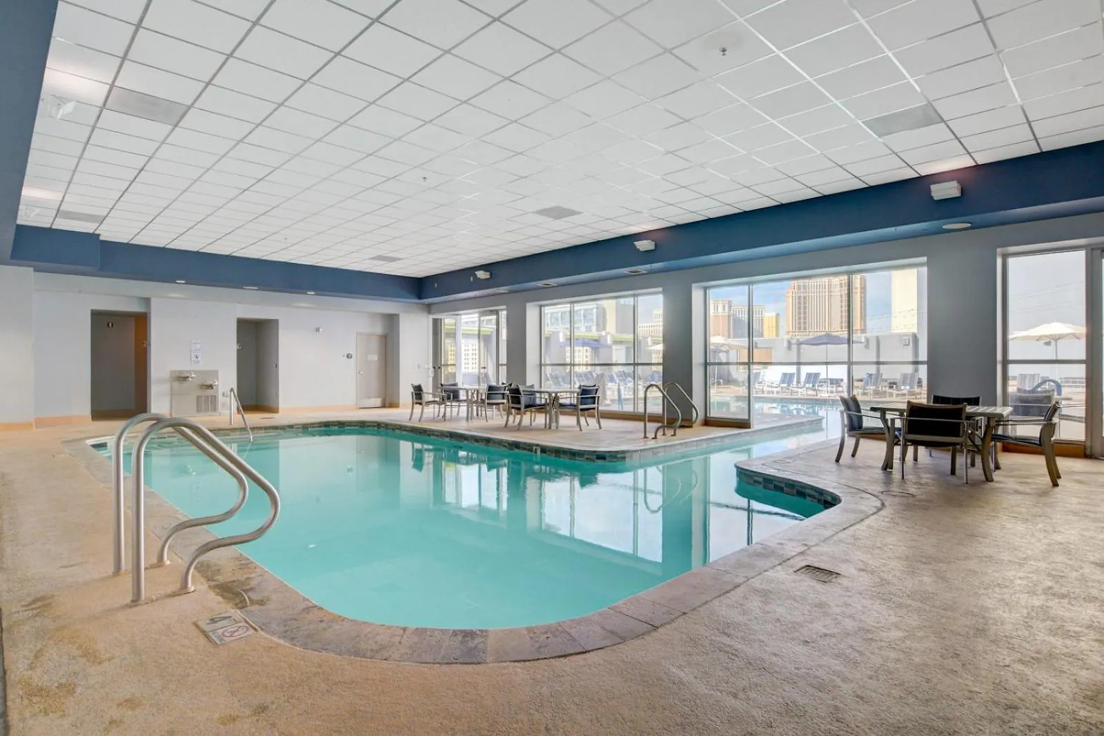 Royal Oasis Suite At Platinum Hotel-Strip Views Las Vegas USA