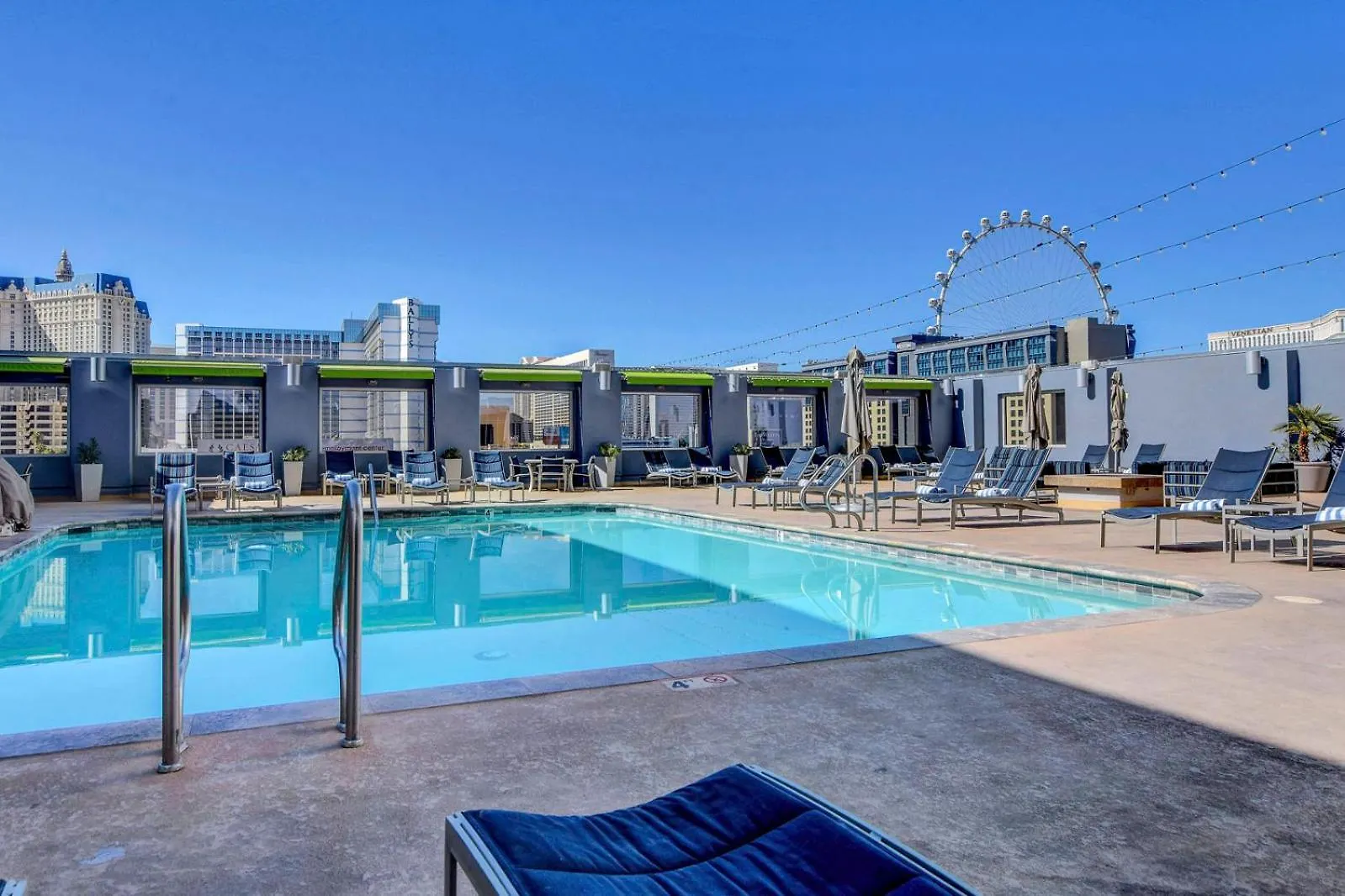 Royal Oasis Suite At Platinum Hotel-Strip Views Las Vegas USA